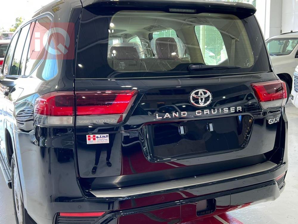 تويوتا لاندكروزر